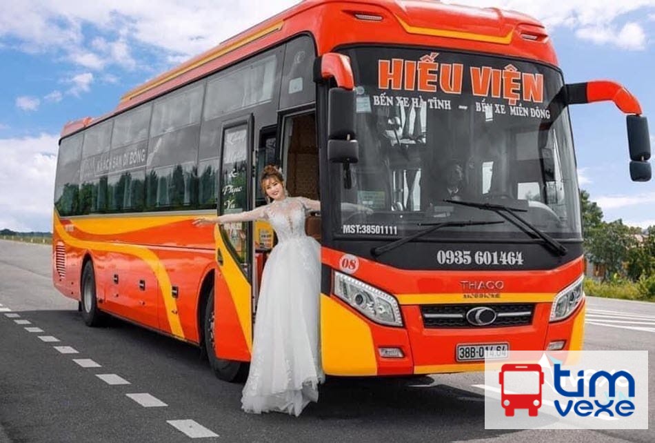 Nhà xe Hiếu Viện
