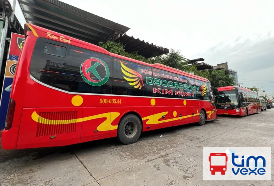 Nhà xe Kim Định