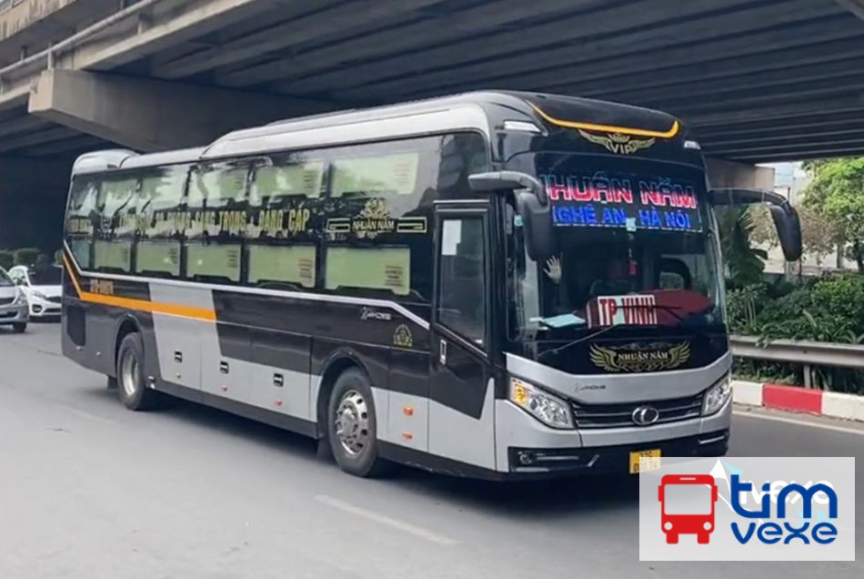 Nhà xe Nhuận Năm