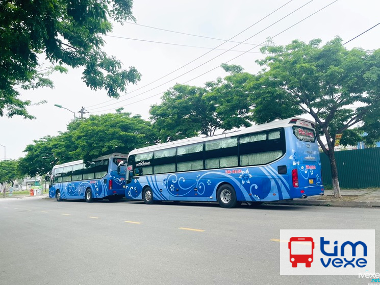 Nhà xe Phi Long (Huế)