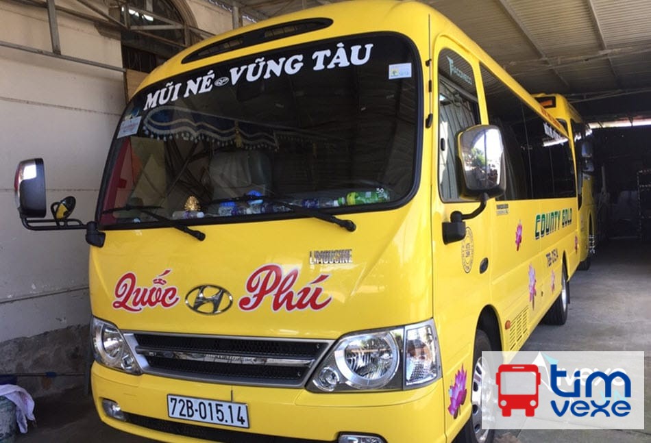 Nhà xe Quốc Phú