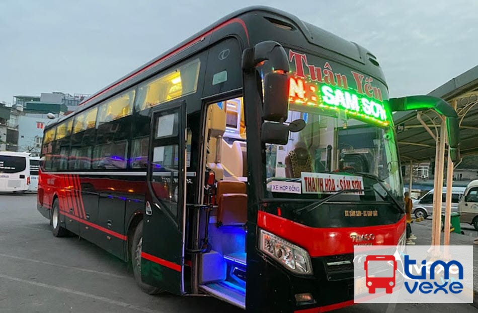 Nhà xe Tuân Yến