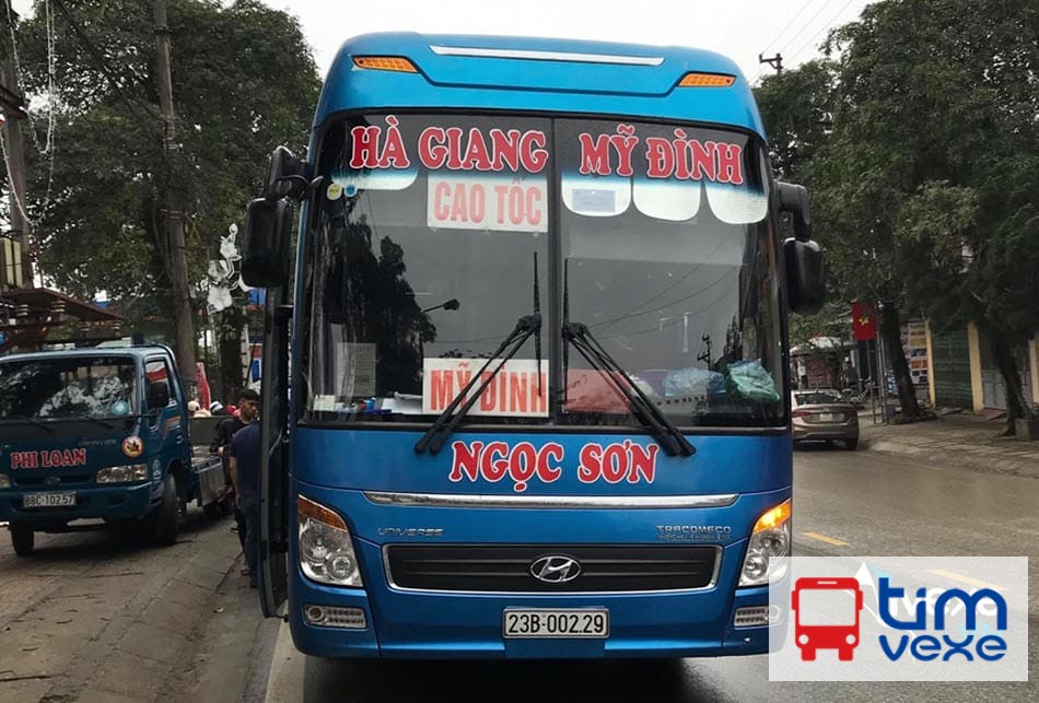Nhà xe Ngọc Sơn