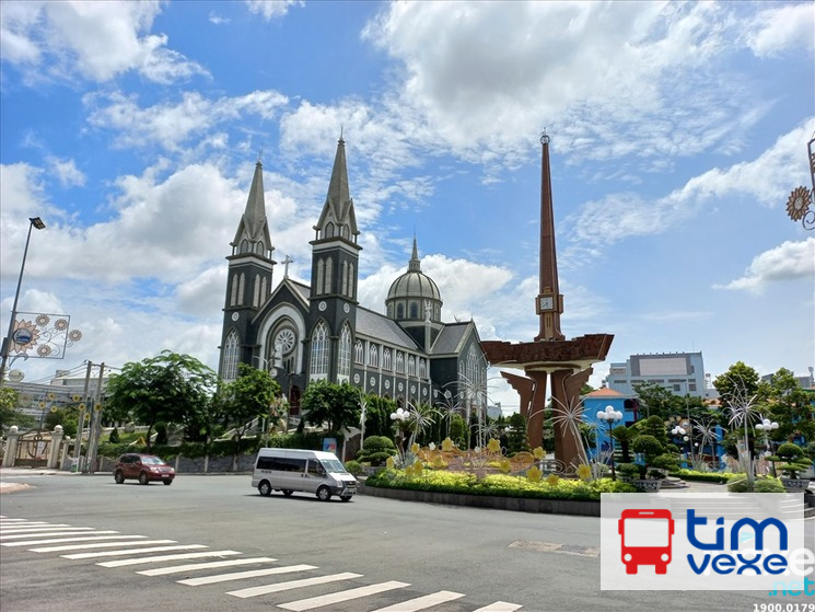 Đặt vé xe khách từ Bình Dương đi Vinh Nghệ An tiện lợi 