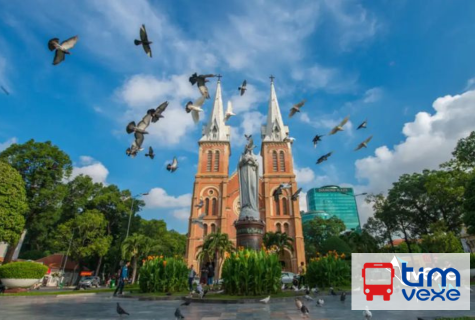 Đặt vé xe giường nằm từ Hà Nội đi Sài Gòn giá rẻ, hỗ trợ đổi trả linh hoạt