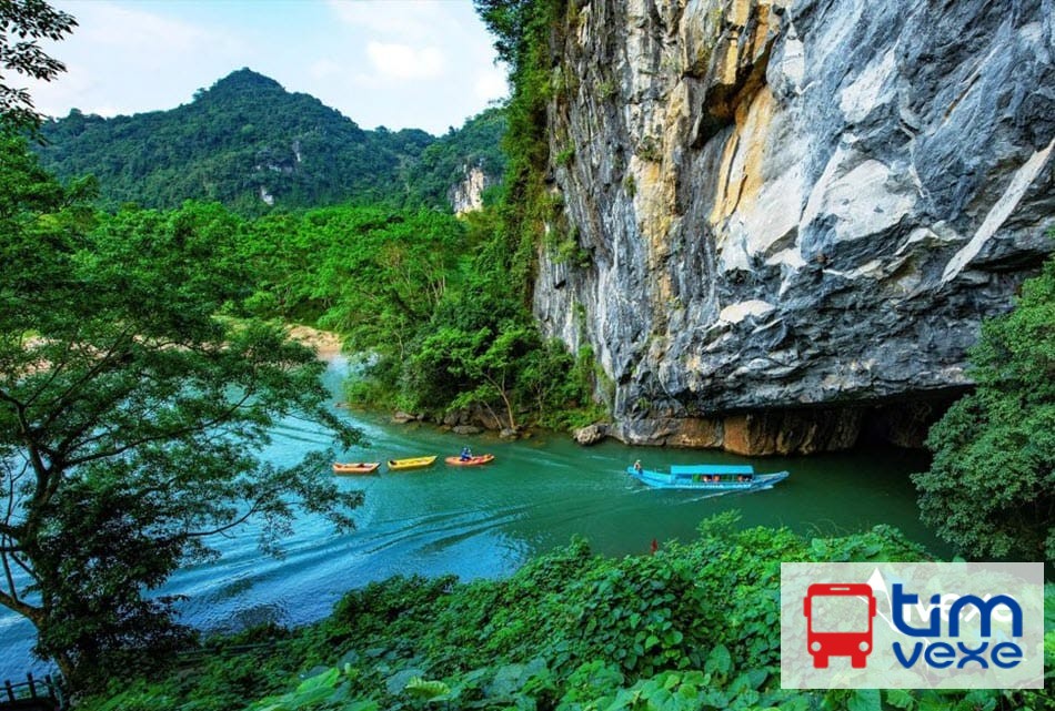 Vé xe khách Sài Gòn đi Quảng Bình |Giờ chạy, giá vé chi tiết
