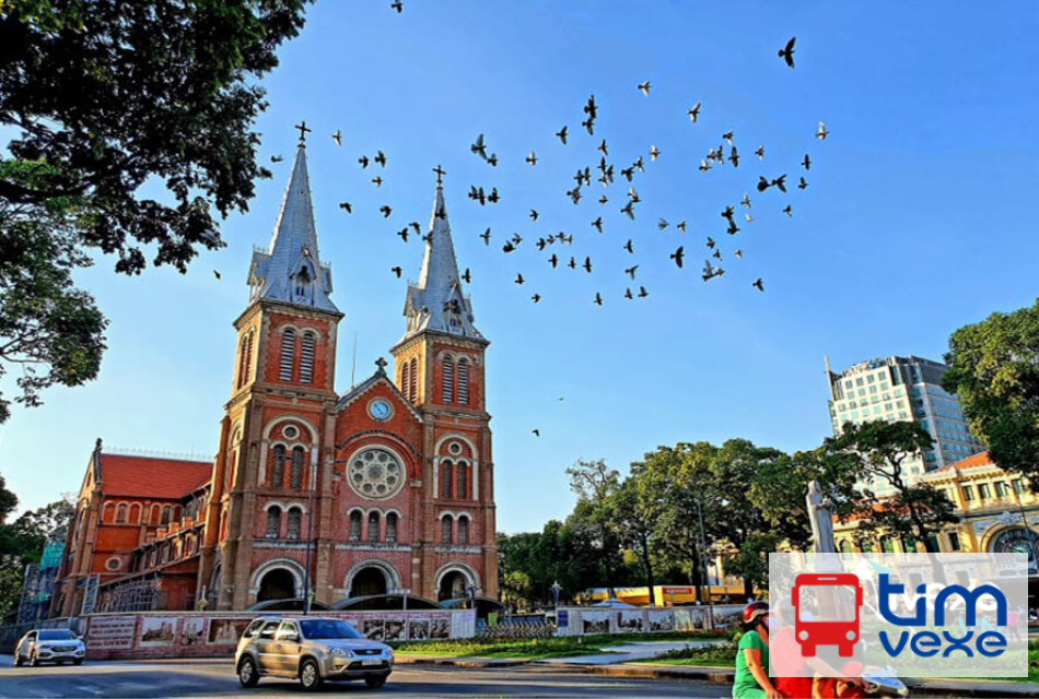 Vé xe khách Phan Thiết đi Sài Gòn giá vé, lịch trình mới nhất