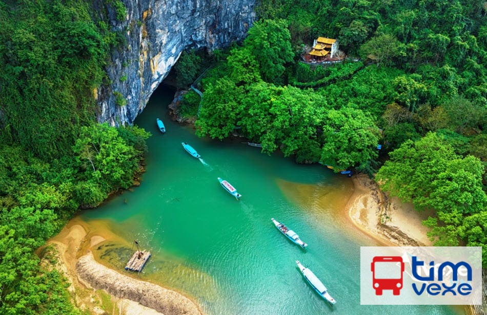 Đặt vé xe khách từ Hà Nội đi Quảng Bình giá vé ưu đãi, lịch trình chi tiết