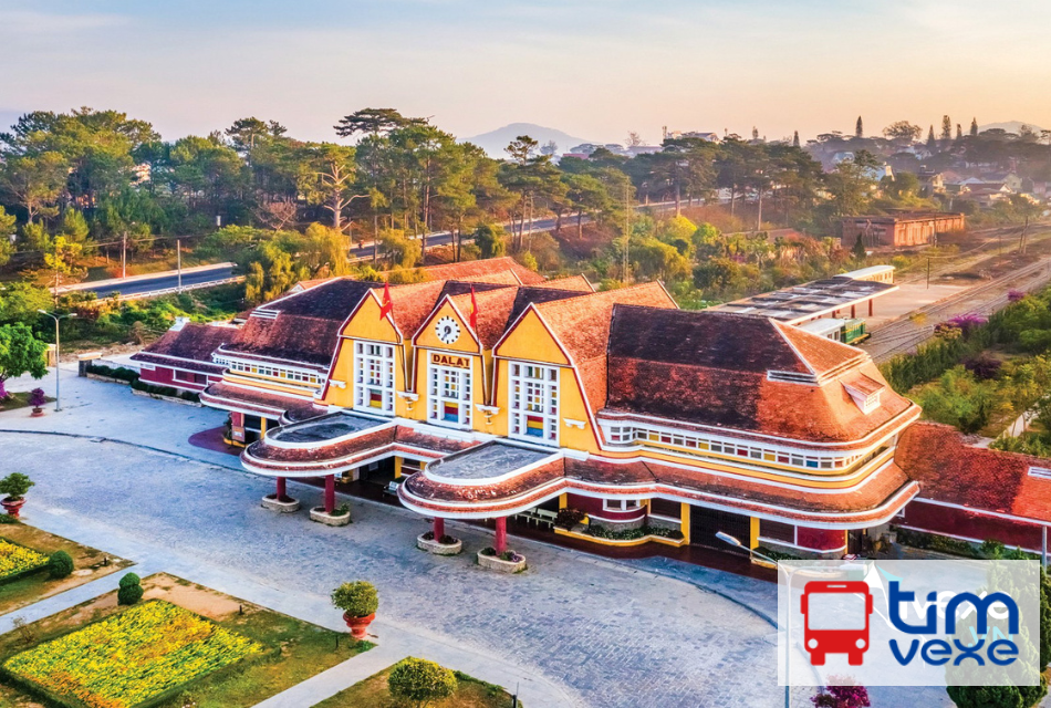 Đặt vé xe tuyến Huế Thừa Thiên Huế đi Đà Lạt Lâm Đồng mới nhất